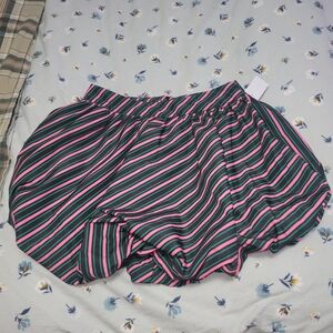 Womqns Size Small Wicked Skirt